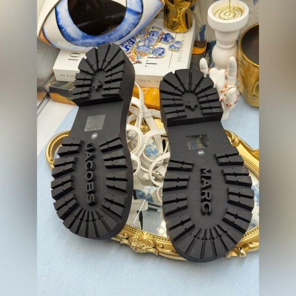 🆕 MARC JACOBS 🧿 NWOB The Kiki Gladiator Lug Sandals, White Leather - Sz 9M - Picture 14 of 14